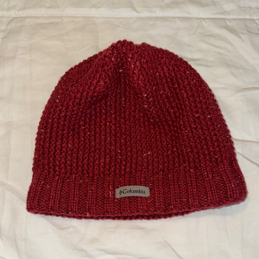 Columbia beanie. Women’s One Size. Red.
